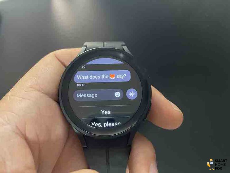 Man sieht die Samsung Galaxy Watch 5.